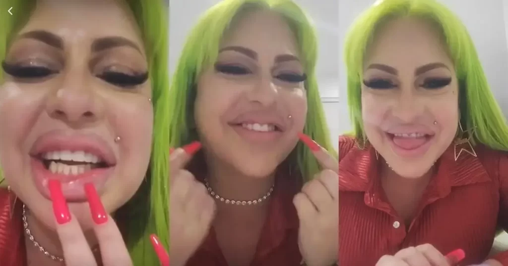 La Diosa se retoca los dientes 