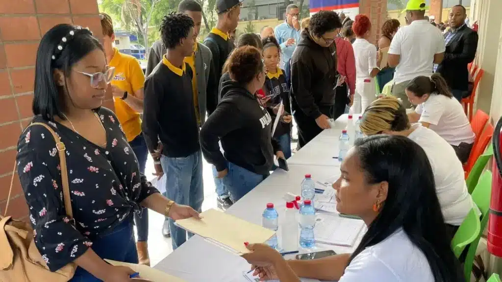 ¡Descubre Tu Empleo Ideal en la gran Feria Nacional de Empleo en Cuba el 9 de Mayo! 6 feria-nacional-de-empleo