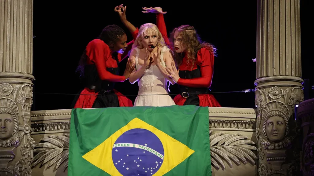 La Noche ÉPICA de Lady Gaga en Brasil: ¡Un Concierto para la Historia del 2025! 8 Lady Gaga